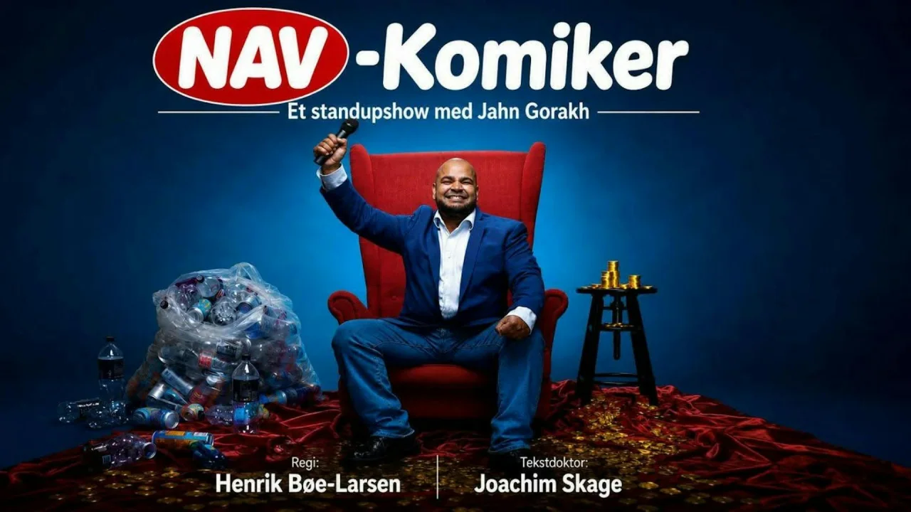 Jahn Gorakh på scenen med mikrofon